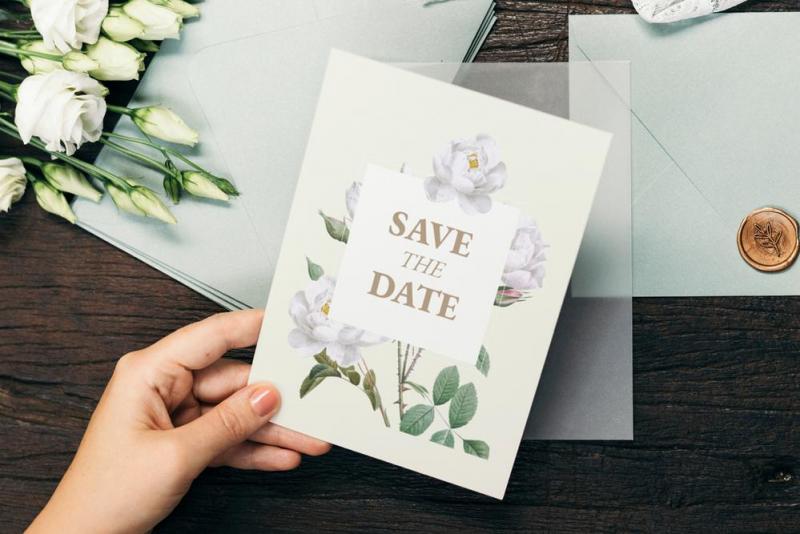 La dorure &agrave; chaud apporte une touche prestige aux cartons d'invitation et documents de papeterie